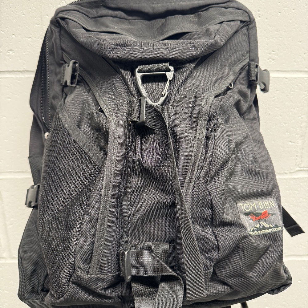 TOM BIHN Brain Bag, Black/Viridian